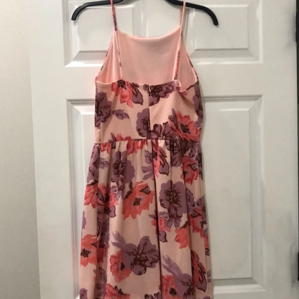 Super cute floral dress - Picture 4 of 5